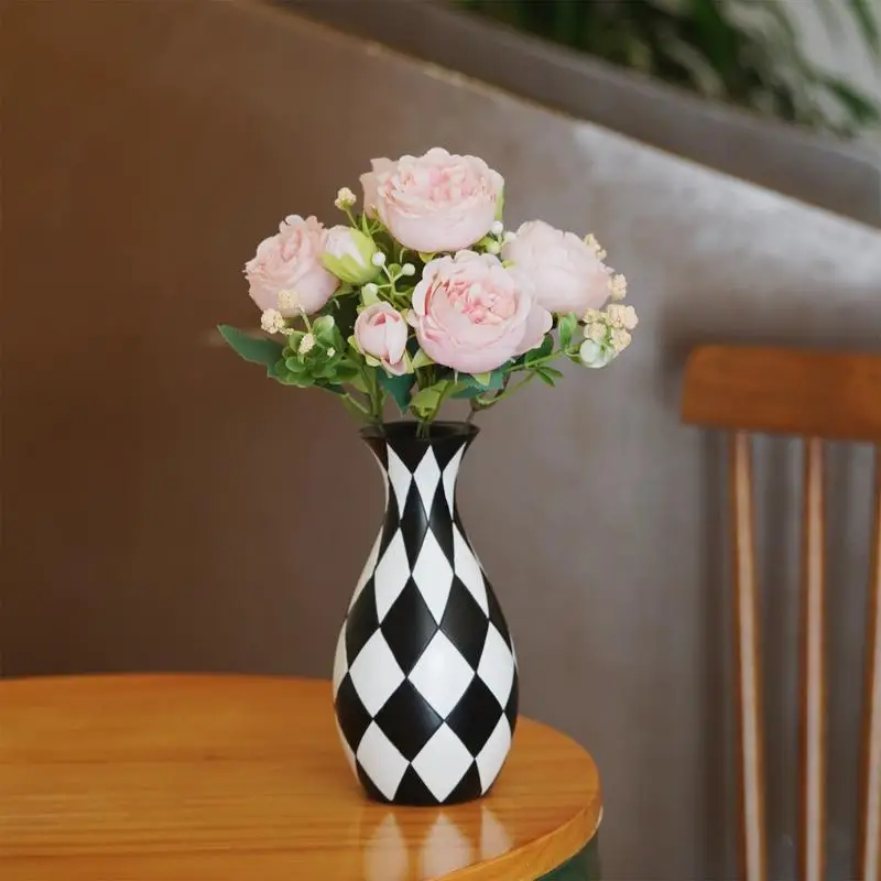 Vaso Decorativo Xadrez Preto e Branco Estético para Sala e Quarto